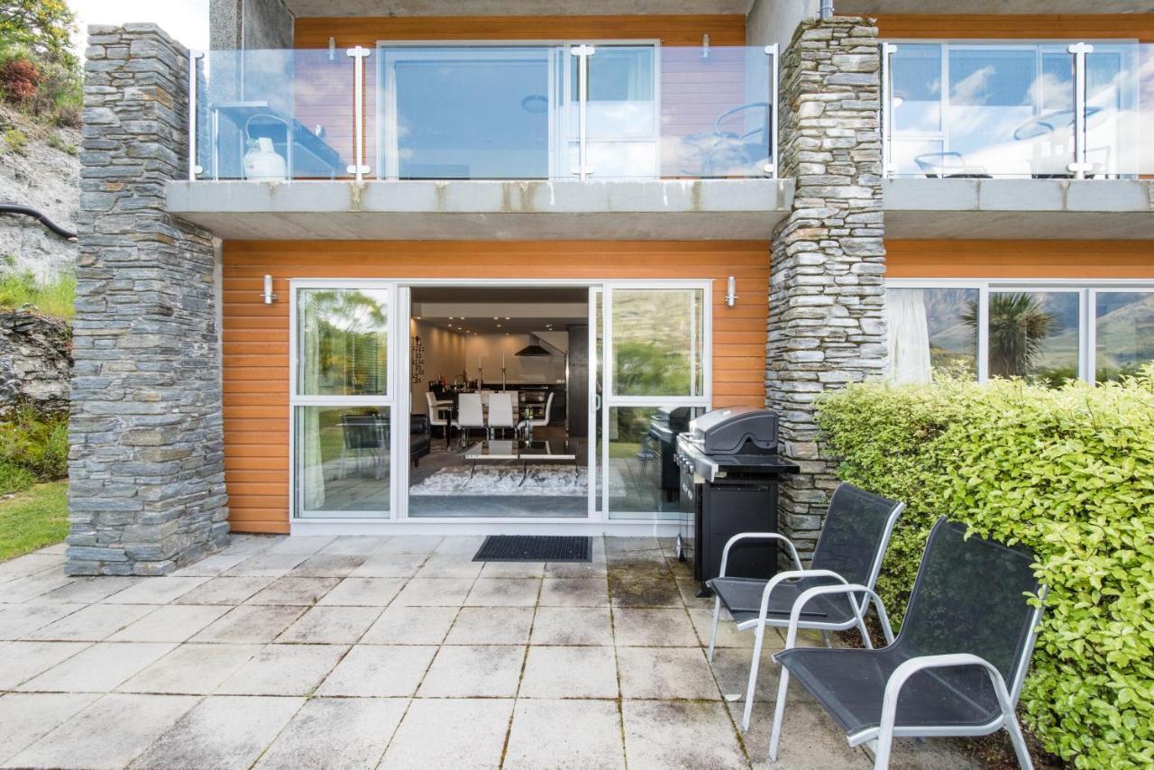 Lakeside Luxury With Spa Queenstown Zewnętrze zdjęcie